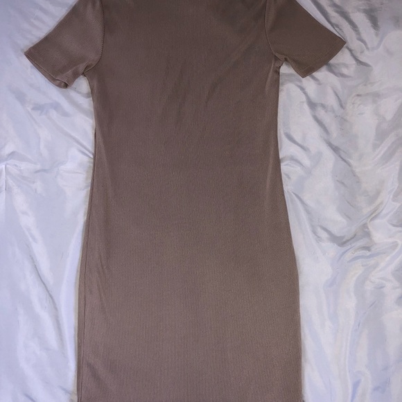Simple nude bodycon dress! - Picture 2 of 2